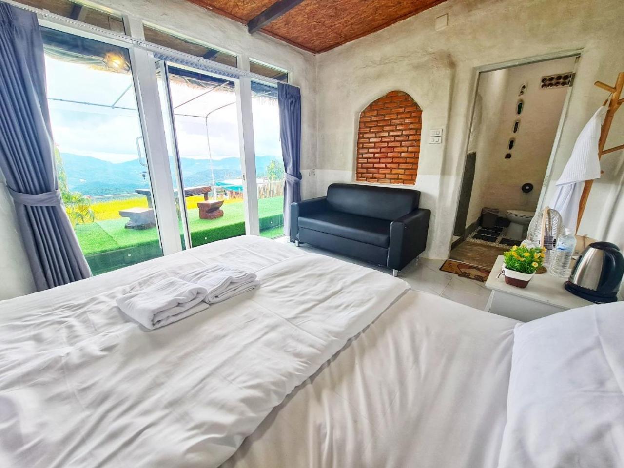 แสงเหนือแคมป์ปิ้งม่อนแจ่ม Hotel Ban Mae Raem Екстериор снимка